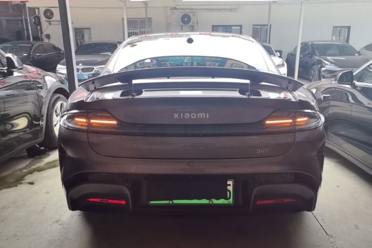 Used Xiaomi Auto SU7 2024 Four-Wheel Drive Ultra-Long Range Advanced Intelligent Driving Max Edition