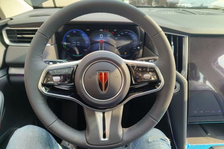 Used Hongqi HS7 PHEV 2025 Model 2.0T PHEV Four-Wheel Drive 2 Million Units Commemorative Edition 6-Seater