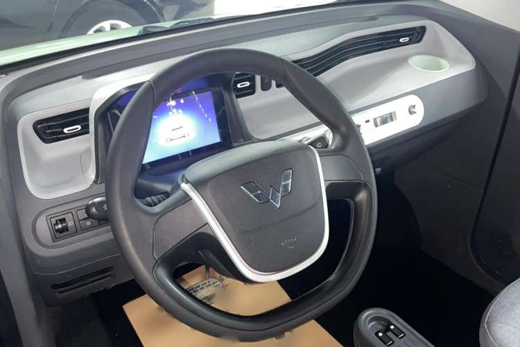 Used Wuling Hongguang MINIEV 2021 Macaron Premium Model – Lithium Iron Phosphate