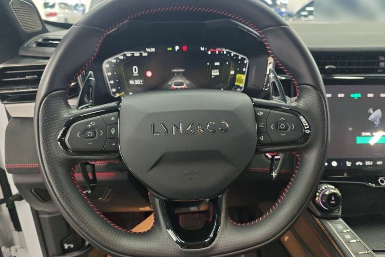 Used Lynk & Co 05 2022 2.0TD Four-Wheel Drive Dynamic Halo