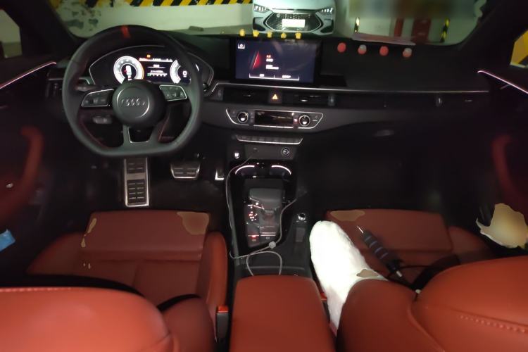 Used Audi A4L 2025 2 Million Units Enjoyment Version 40 TFSI Luxury Dynamic Edition