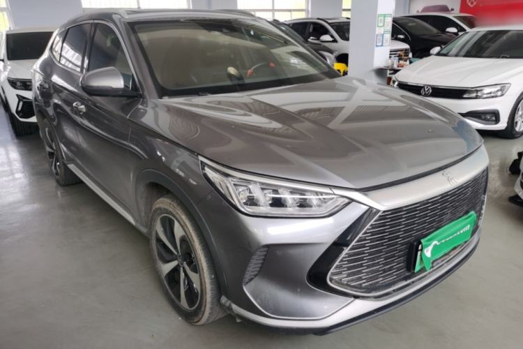 Used BYD Song PLUS New Energy 2021 DM-i 110KM Flagship Model Front Right 45 Deg