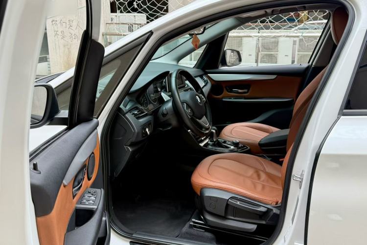 Used BMW 2 Series Active Tourer 2016 218i Fashion Model Interior 1