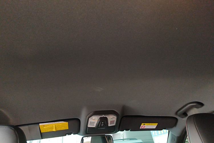 Used SAIC MAXUS T90 2022 2.0T Diesel Automatic 4x4 SAIC Bull—Demon Standard Cab
