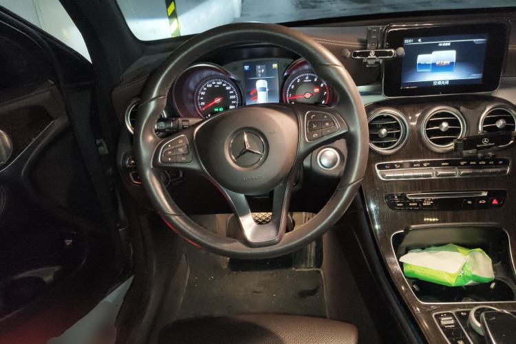 Used Mercedes-Benz GLC 2019 GLC 260 L 4MATIC Luxury Model
