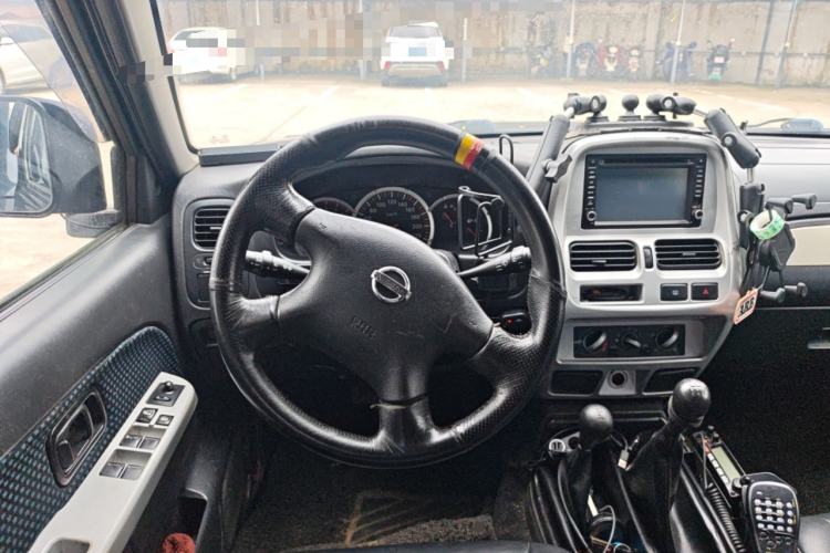 Used Nissan Paladin 2013 2.4L Four-Wheel Drive Standard Version China IV Standard Steering Wheel
