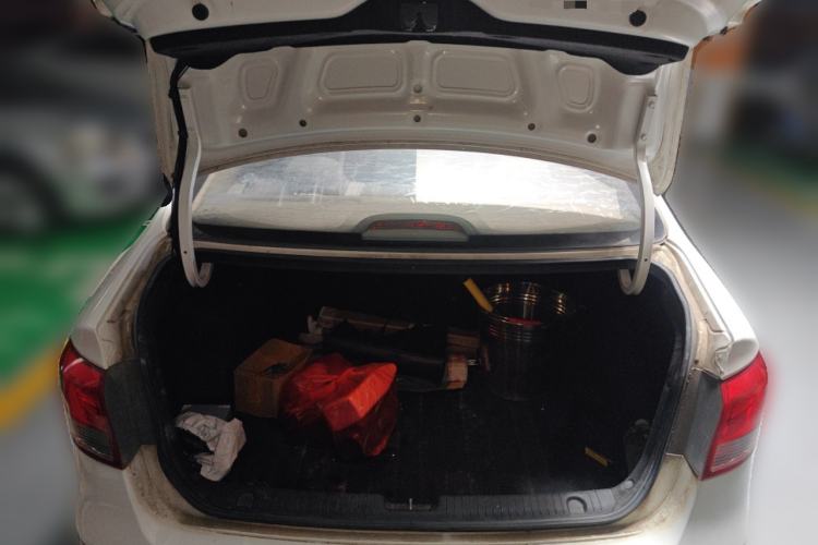 Used Kia K2 2015 Sedan 1.4L MT GLS