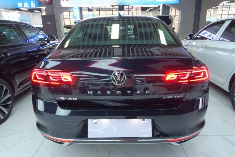 Used Volkswagen Magotan 2020 330TSI DSG Leading Model Rear