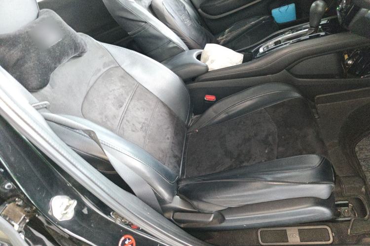 Used Honda Vezel 2017 1.5L CVT 2WD Comfort Model Right Front Seat