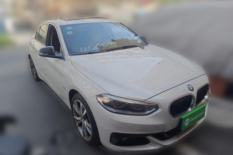 Used BMW 1 Series 2018 120i Design Package Model Front Right 45 Deg