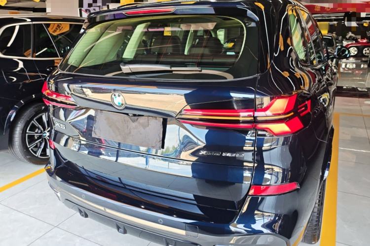 Used BMW X5 2025 Model, xDrive 30Li Prestige M Sport Night Package
