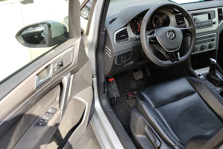 Used Volkswagen Golf Sportsvan 2016 1.6L Automatic Comfort Model