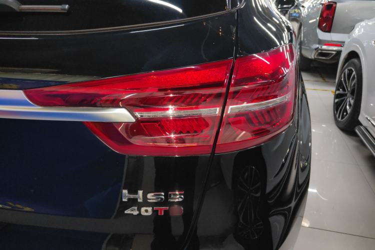 Used Hongqi HS5 2022 Facelifted Version 2.0T Smart Connect Flagship All-Wheel-Drive Edition Exterior 3