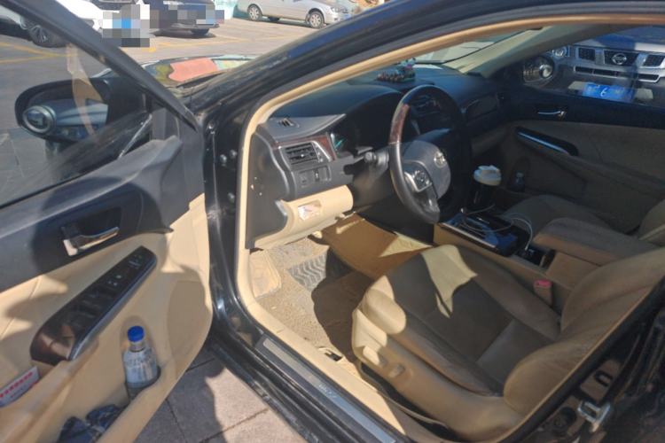 Used Toyota Camry 2015 2.0G Premier Edition
