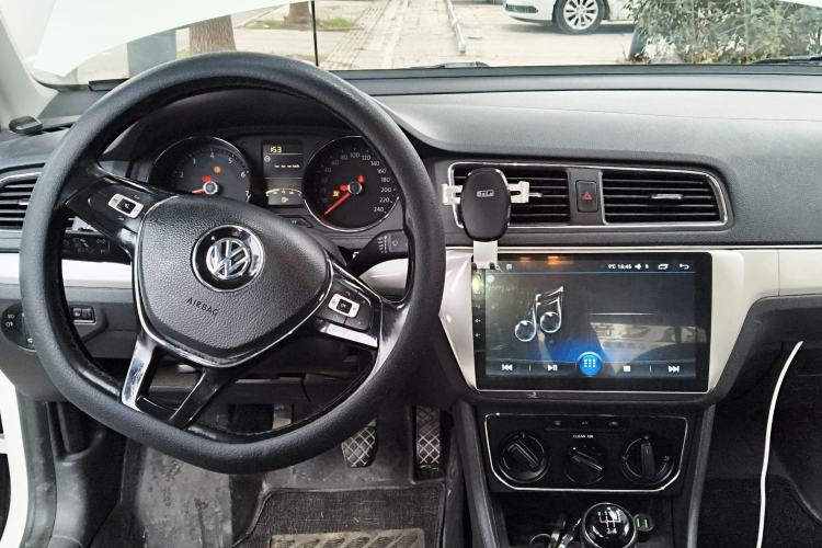 Used Volkswagen Lavida 2017 1.6L Manual Comfort Edition