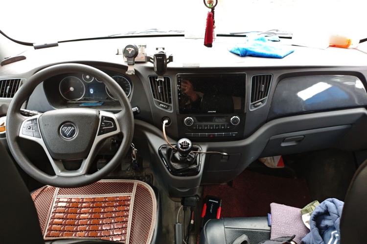 Used Foton Toano 2024 Joyear Multi-Function 2.0T Manual Long-Wheelbase Mid-Roof Model with Single Rear Tire Available in 5/6/7/9-Seater Configurations