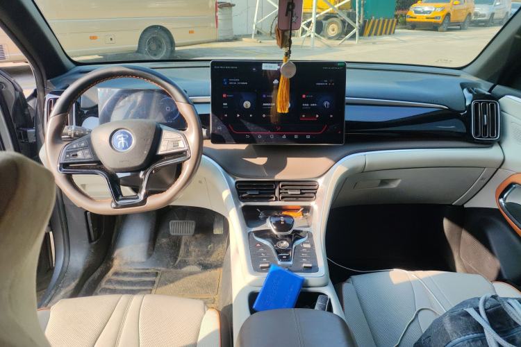 Used BYD Song Pro New Energy 2022 DM-i 110km Flagship Pro Model Center Console