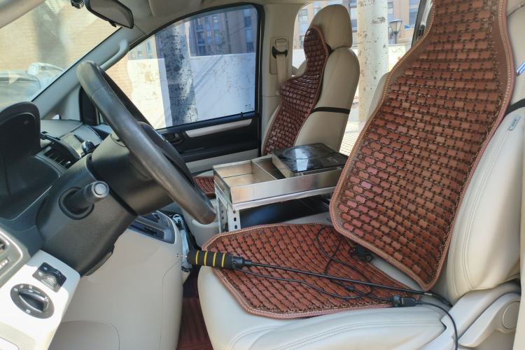 Used SAIC MAXUS G10 2014 2.0T Automatic Elite Edition
