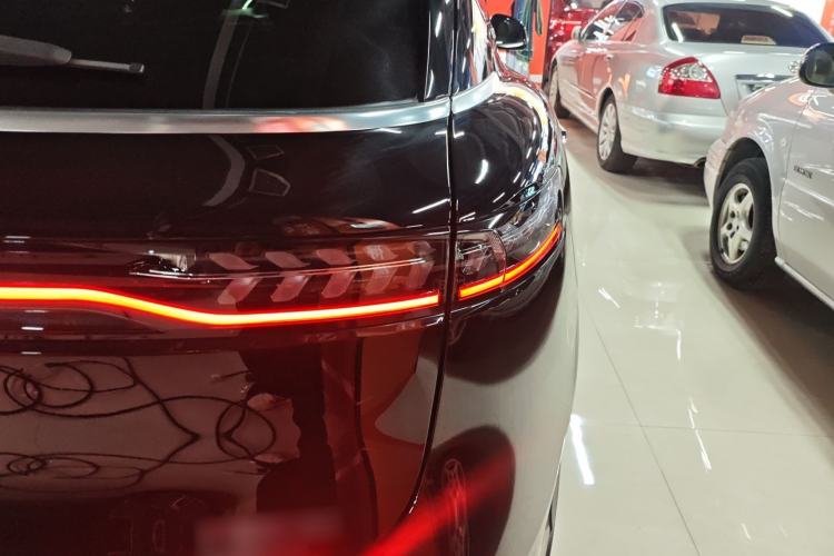 Used VOYAH FREE 2024 Ultra-Long Range Intelligent Driving Version Right Rear Taillight