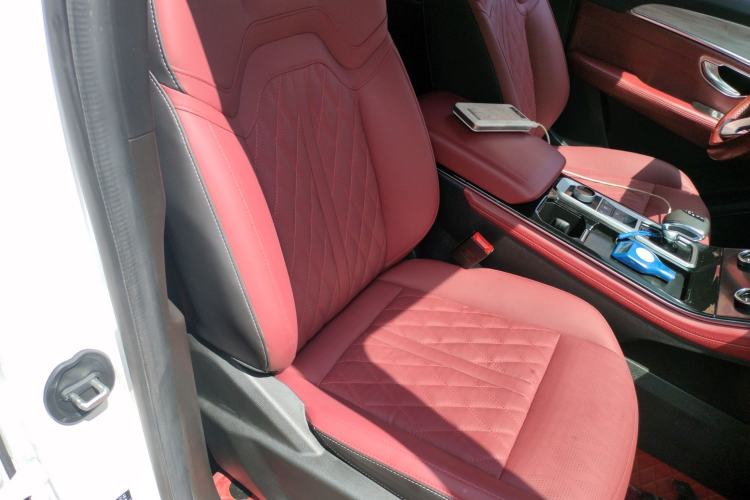 Used JETOUR X70 PLUS 2023 1.6T DCT Stronger PRO 7-Seater