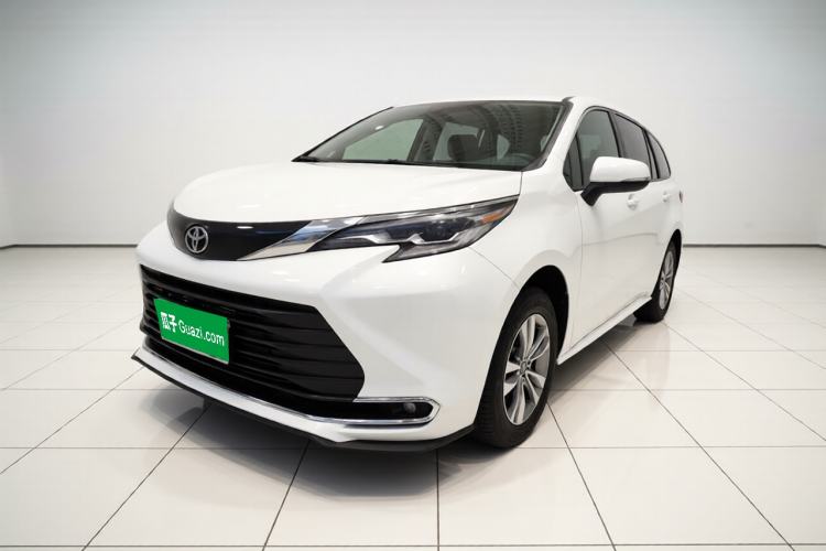 Used Toyota SIENNA 2026 Model 2.5L Dual-Engine Two-Wheel-Drive Comfort Edition