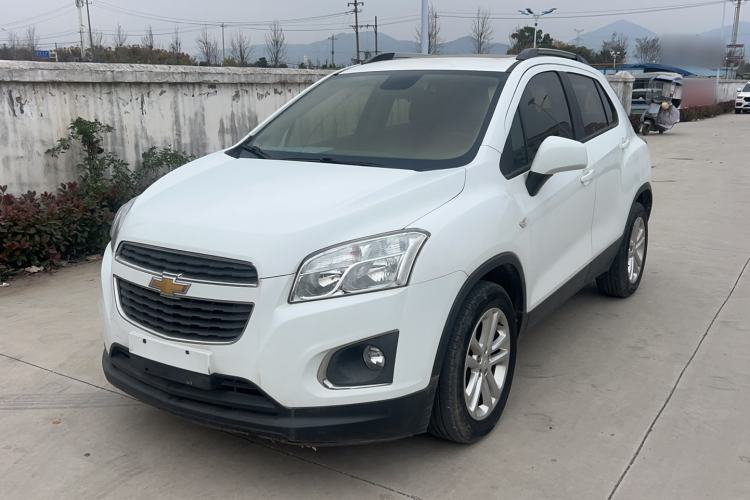 Used Chevrolet Trax 2016 1.4T Manual Two-Wheel Drive Comfort Version with Sunroof