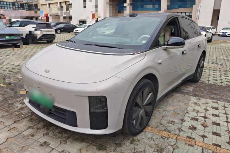 Used Li Auto i6 2025 Model Two-Wheel-Drive Standard Type