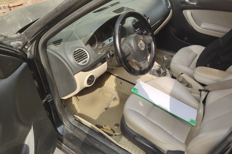 Used Volkswagen Lavida 2011 1.6L Manual Joy Version Driver Seat