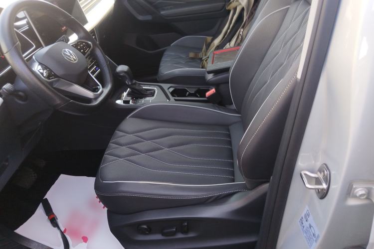 Used Volkswagen Tiguan L 2022 330TSI Automatic Two-Wheel Drive Smart Edition
