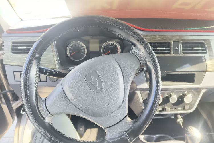 Used Jinbei Hiace X30 2021 1.5L Standard Version Air-Conditioning-Free Bus China VI Emission Standard SWC15M Steering Wheel