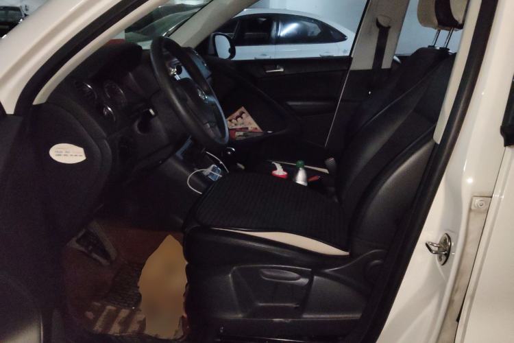 Used Volkswagen Tiguan 2015 1.8TSI Automatic Two-Wheel Drive Trend Edition Left Front Seat