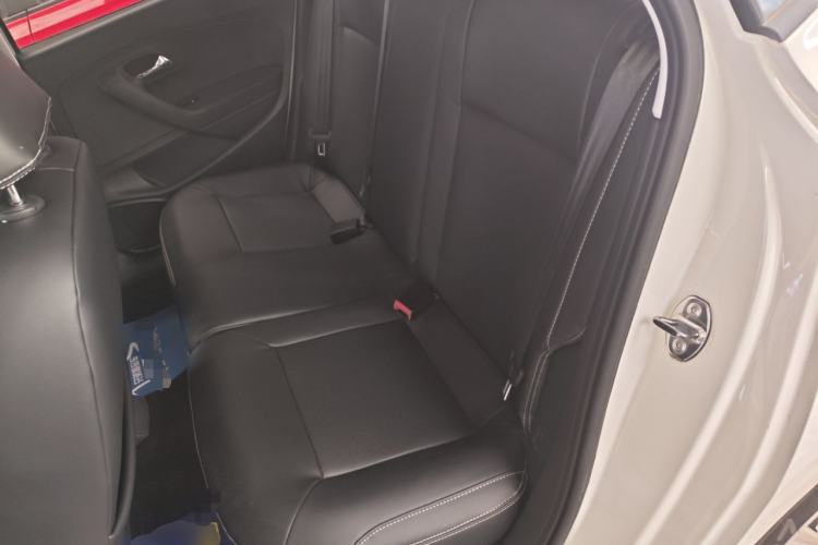 Used Volkswagen Polo 2016 1.6L Automatic Comfort Model