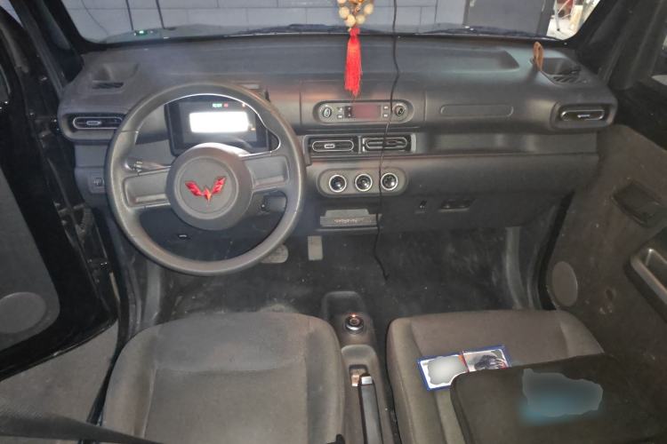 Used Wuling Zhiguang New Energy 2025 Comfort Model Center Console