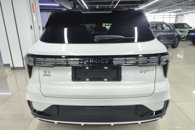 Used Lynk & Co 01 EM-P 2023 1.5TD EM-P Dawn Edition Exterior 4