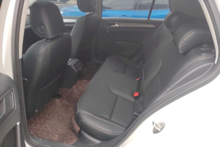 Used Volkswagen Golf 2017 1.6L Automatic Comfort Million-Vehicle Anniversary Edition