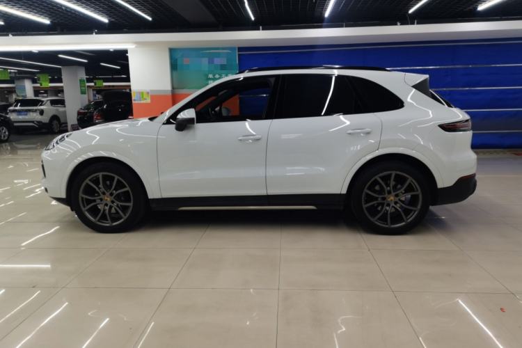 Used Porsche Cayenne 2023 Cayenne 3.0T Platinum Edition
