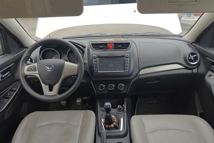 Used HYOSOW S3 2017 1.5L Manual Luxury Model Center Console