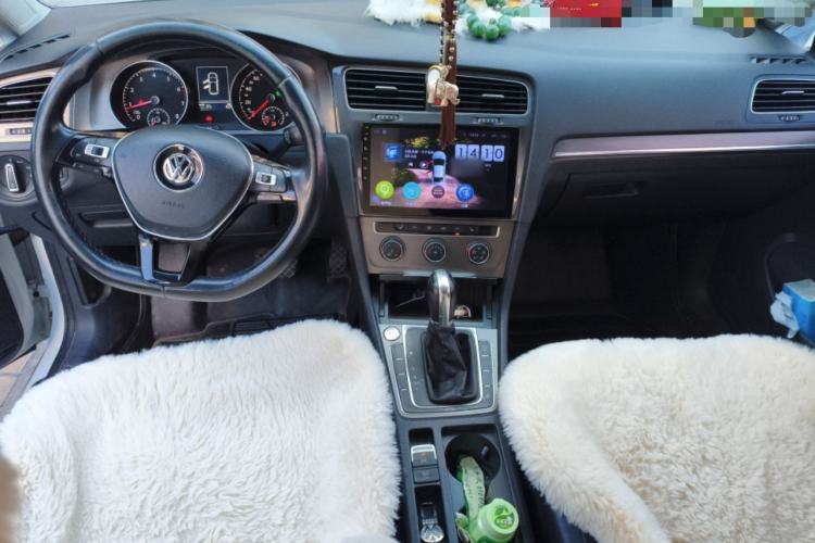 Used Volkswagen Golf 2014 1.4TSI Automatic Luxury Model
