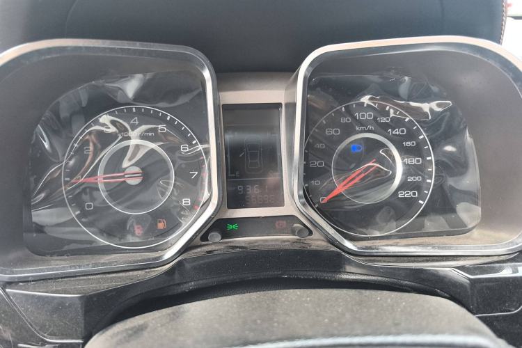 Used Zotye Domy X5 2017 Upgraded Model 1.5T Manual Luxury Edition
