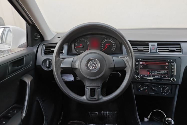 Used Volkswagen Santana 2015 1.4L Manual Fashion Edition