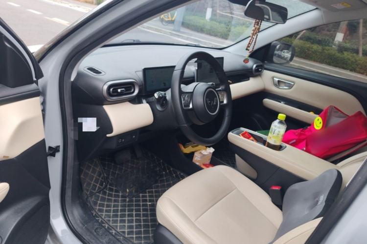 Used Wuling Bingo PLUS 2024 401 km Range 5-Seater Version Driver Seat