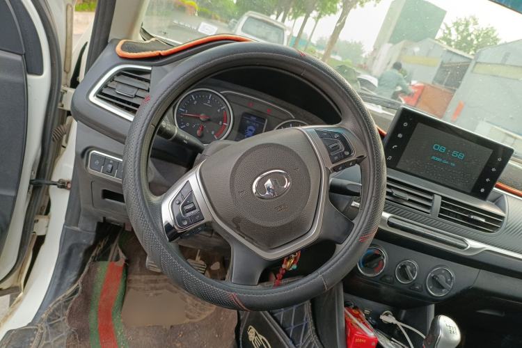 Used Great Wall Wingle 7 2019 2.0T Diesel 4x4 Elite Version China VI Standard Big Double Cab – GW4D20M Steering Wheel
