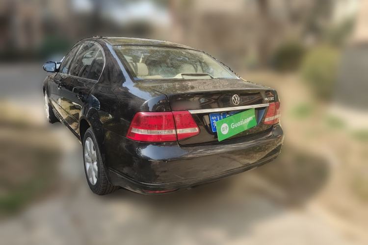 Used Volkswagen Passat 2011 2.0L Manual Luxury Version