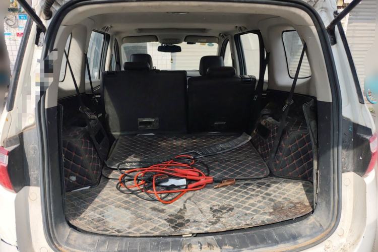 Used CHANGAN KAICHENG Oushang A600 2016 1.5L Manual Luxury 7-Seater Trunk