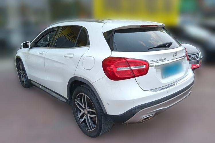 Used Mercedes-Benz GLA 2016 GLA 200 Fashion Model Rear Left 45 Deg