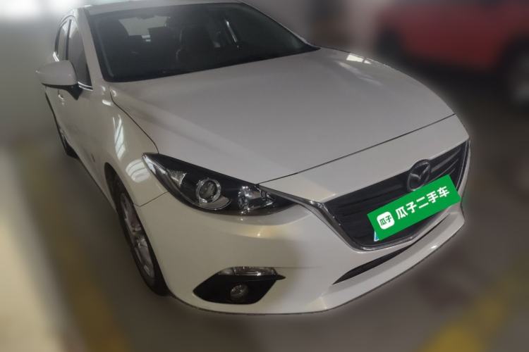 Used Mazda Mazda 3 Axela 2016 Sedan 1.5L Manual Luxury Model
