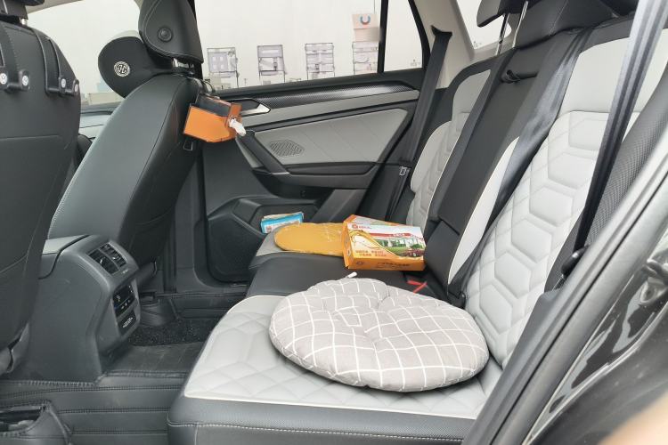 Used Volkswagen Tayron 2024 300TSI Two-Wheel-Drive Luxury Plus Advanced Version Left Rear Seat