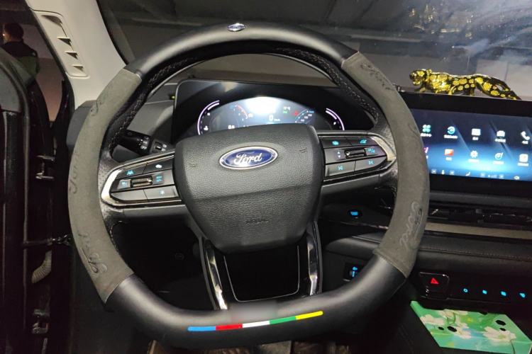 Used Ford Equator Sport 2022 EcoBoost 170 Platinum Edition Steering Wheel