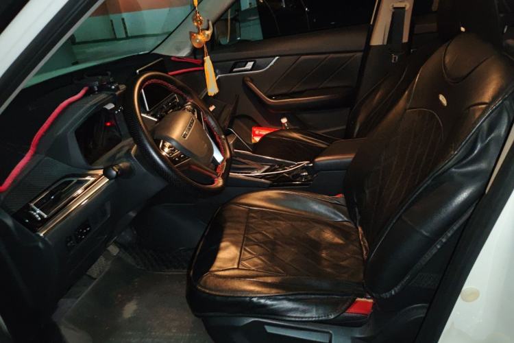 Used Venucia T60 2020 1.6L CVT Smart Drive Version China V Standard
