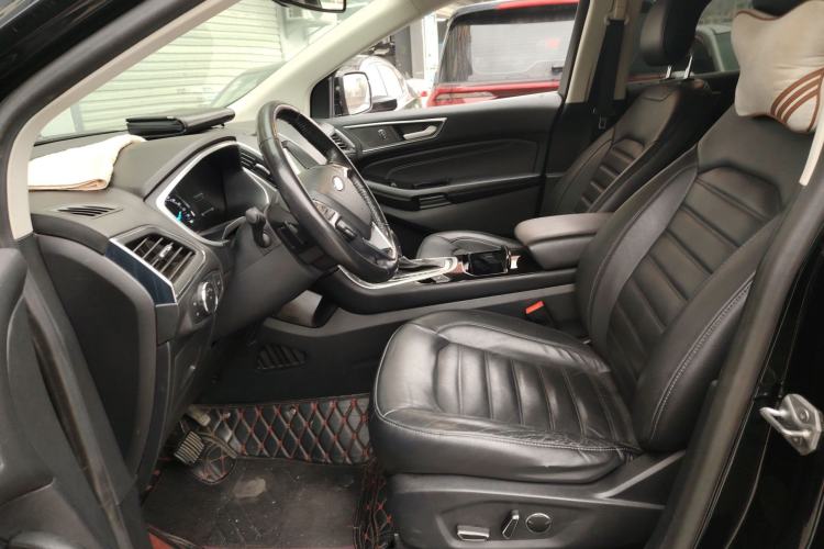 Used Ford Edge 2018 EcoBoost 245 Two-Wheel-Drive Titanium 7-Seater China VI Standard
